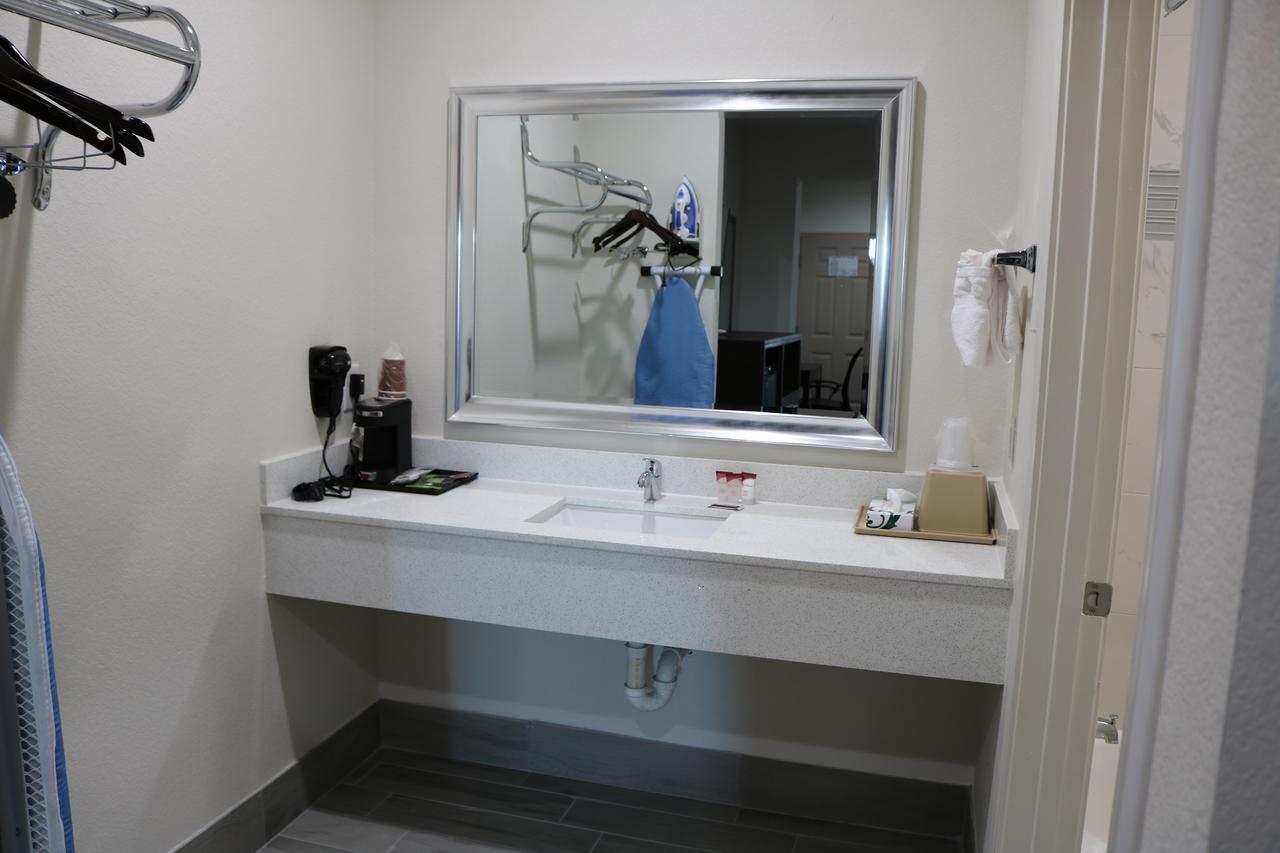 Scottish Inn & Suites - Iah Airport Humble Ngoại thất bức ảnh